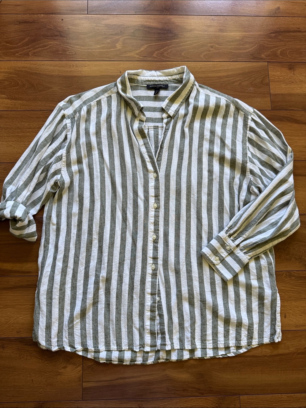 Banana Republic Green Stripe Linen Shirt L